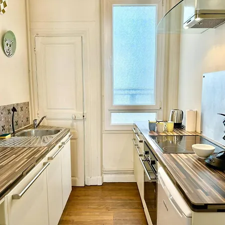 Colbert Apartment